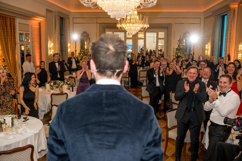 Rede vor den Gästen der Award Gala 2025