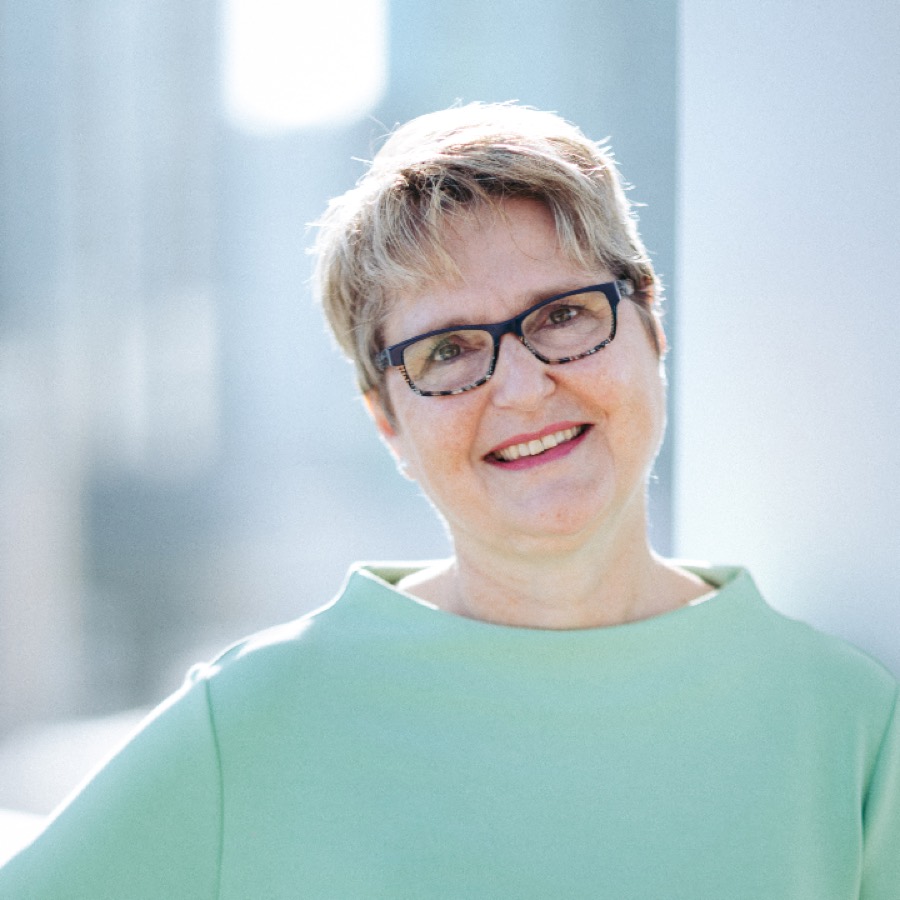 Portrait von Claudia Scherrer