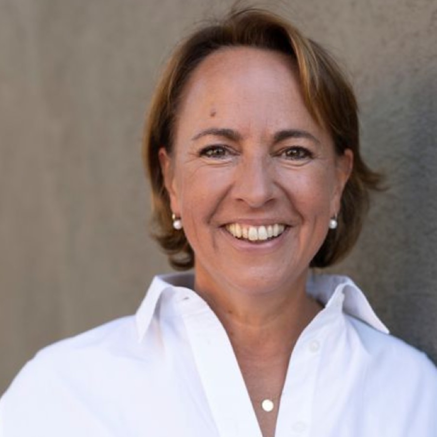 Portrait von Sabine Hess